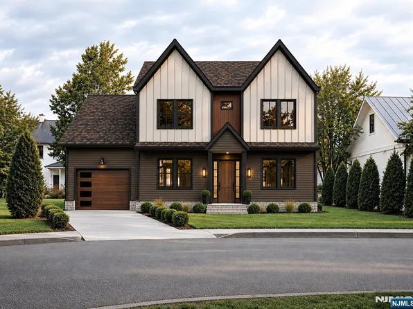 193 Oak Lane, New Milford, NJ 07646
