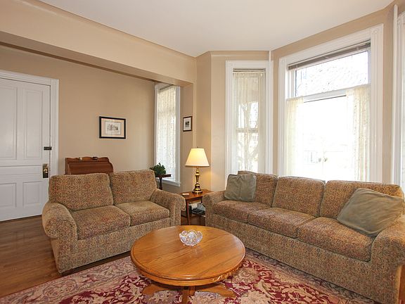 4th image of 220 Clinton Ave #1N