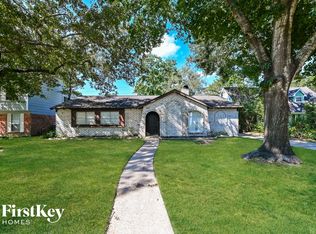 11907 Cedarcliff Dr, Houston, TX 77070