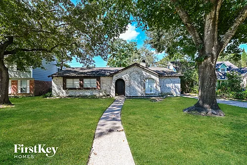 11907 Cedarcliff Dr Photo 1