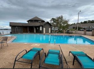 22 Lake Barnett Dr, Brandon, MS 39047