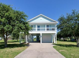 805 Nelson Ave, Pt Bolivar, TX 77650