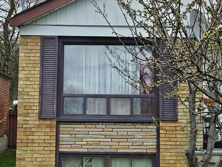 39 Frey Cres #2 — Photo 1