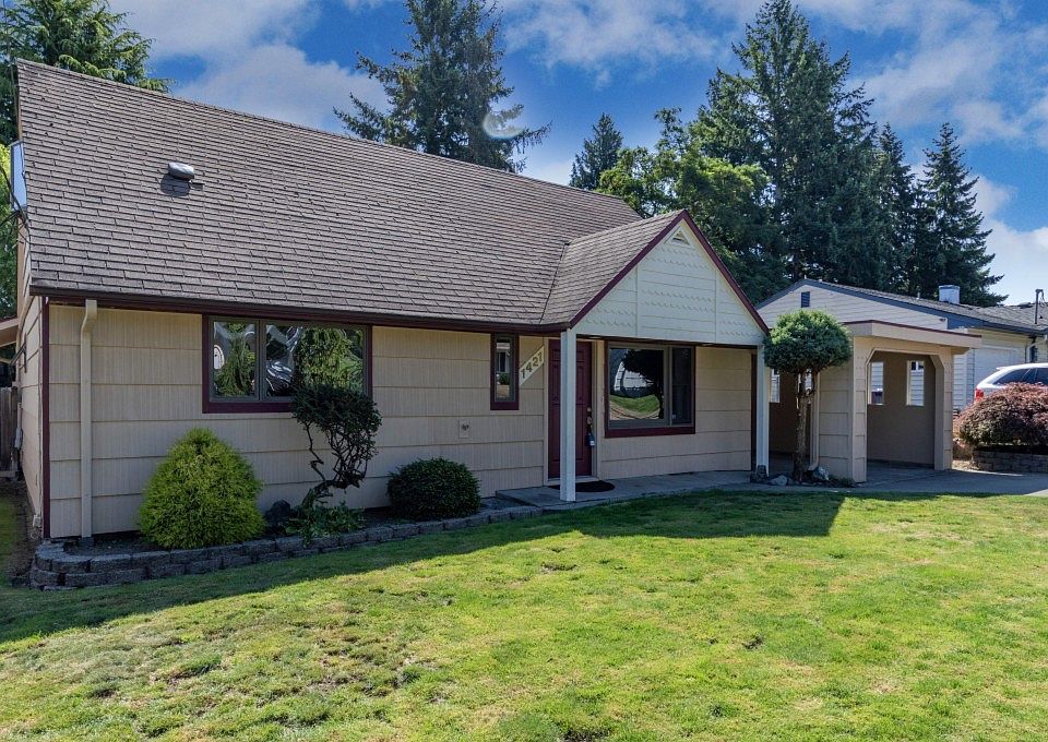 1st image of 1421 Moorlands Dr