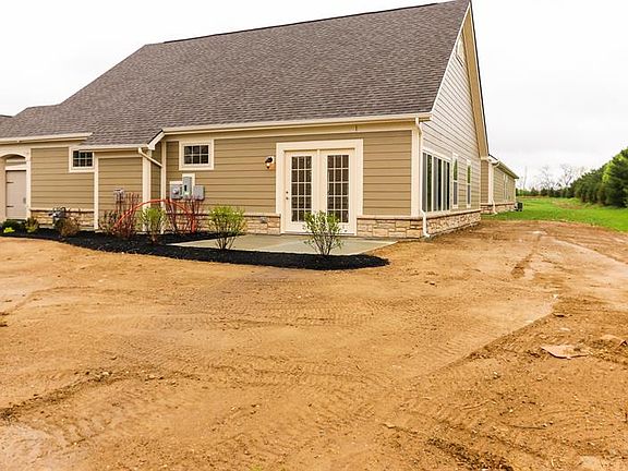 3rd image of 6691 Liberty Cir