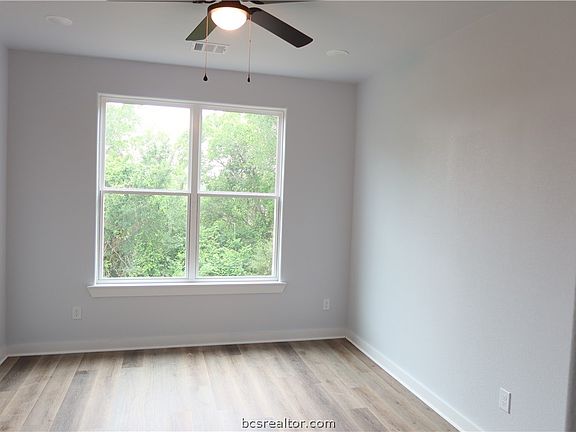 5th image of 2177 Big River St