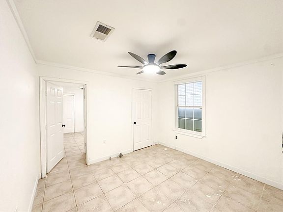 5th image of 759 One 2 Oak Ave