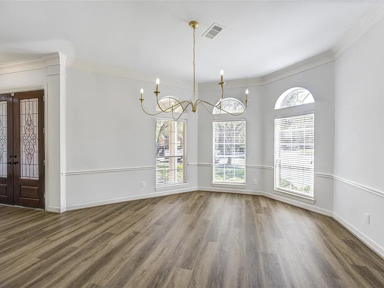 3007 Mullingar Walk — Photo 4