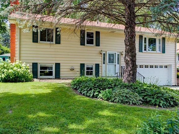 4th image of 1058 Pike Lake Dr