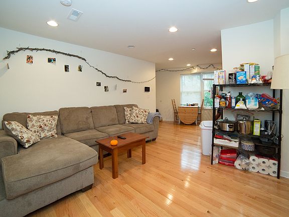 4th image of 3835 Lancaster Ave Floor 2