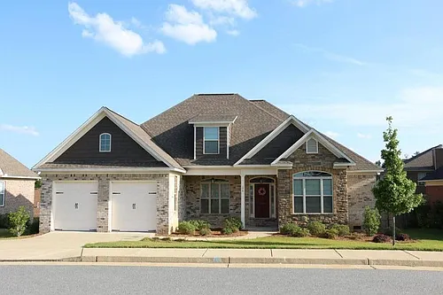 174 Pebblebrook Ln Photo 1
