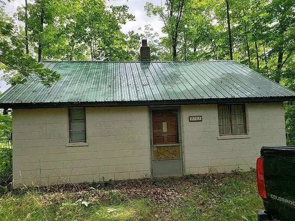 9765 E Gaylanta Dr, Atlanta, MI 49709
