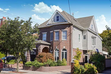 2233 East 72nd Street, #1