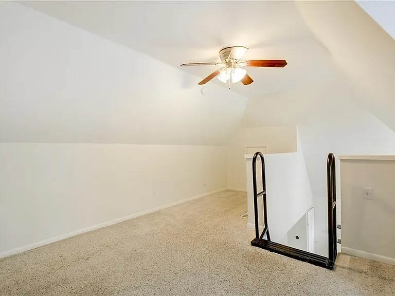 1110 W 22nd St #13A — Photo 21