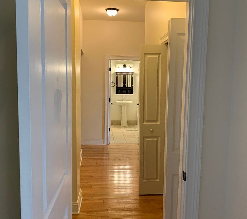 1st image of 124 Main St APT 2