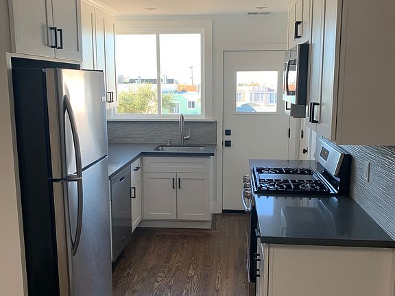 3rd image of 1437 19th Ave