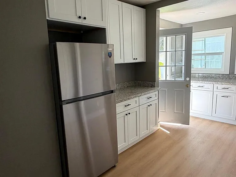 813 Butte St — Photo 5