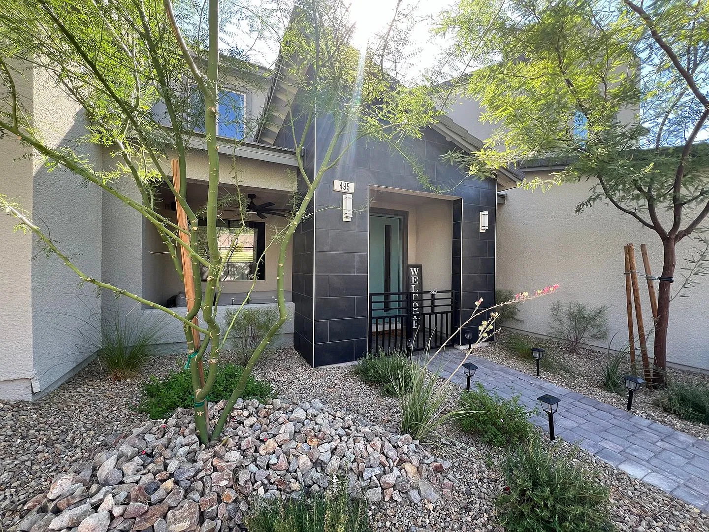 Move In Special Beautifully Upgraded 3bd/2.5ba Townhome In Summerlin! — Photo 2