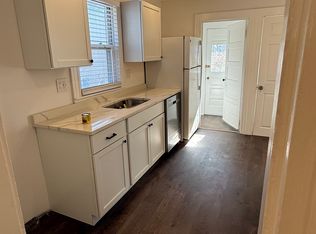 11 Princeton St, Newport, RI 02840