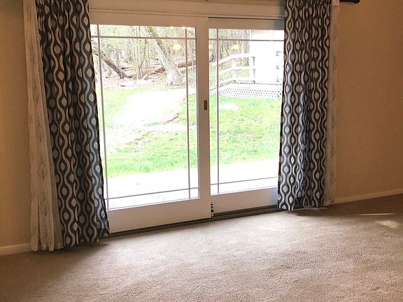 3rd image of 5329 Collegeview Dr