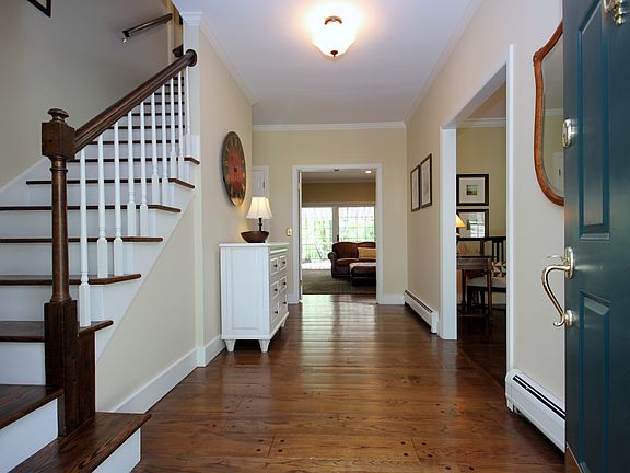 Entry Foyer