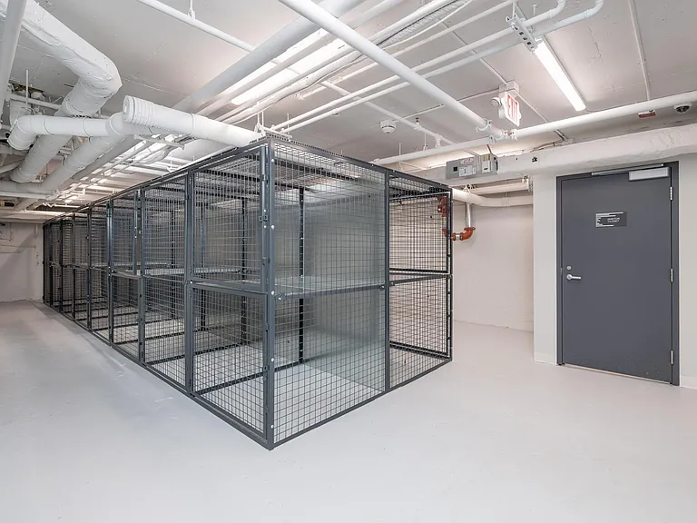 335 Harvard St #2 — Photo 11