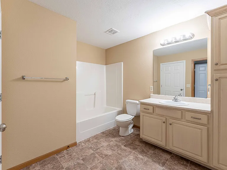 Oakwood Heights Townhomes — Photo 109