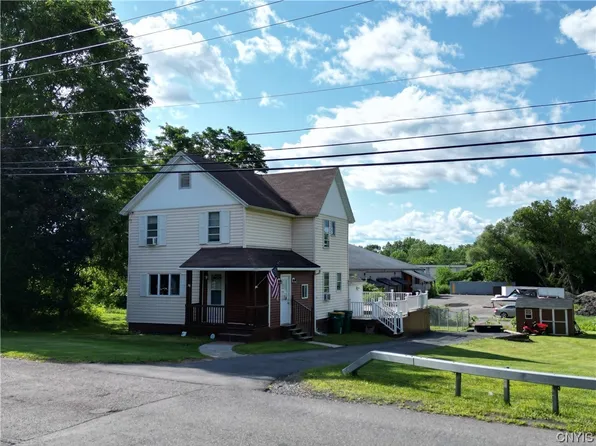 2454 Chenango Rd, New Hartford, NY 13413