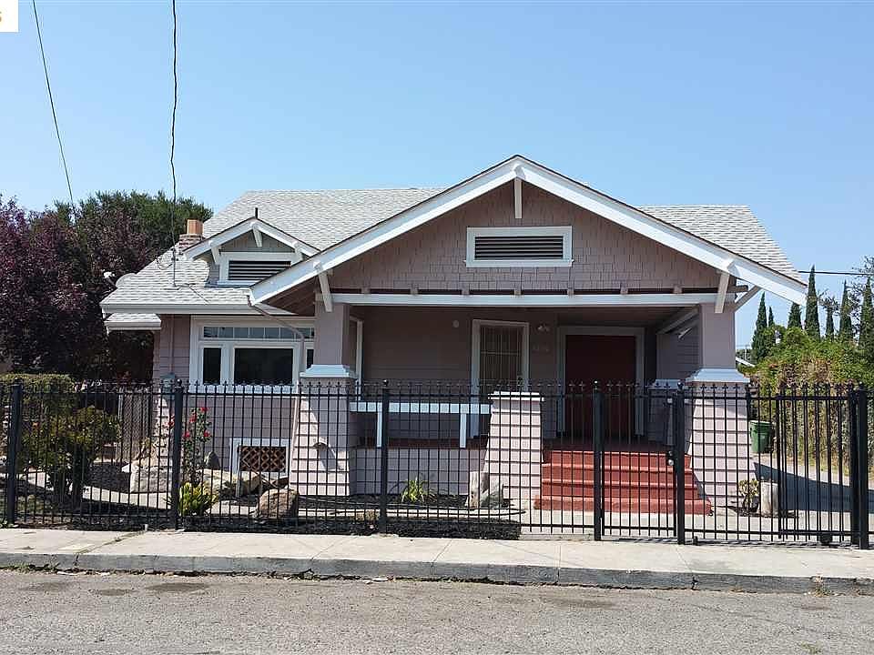 1st image of 1215 106th Ave