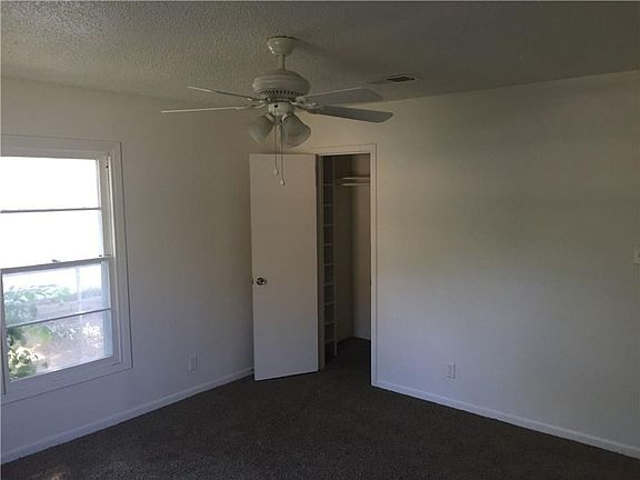 3rd image of 1107 Stanford St