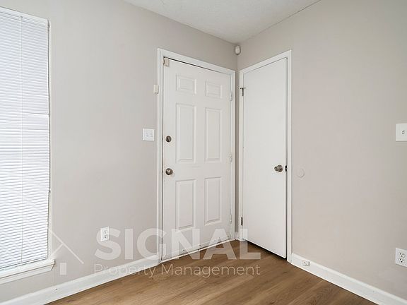 4th image of 3916 39th St N