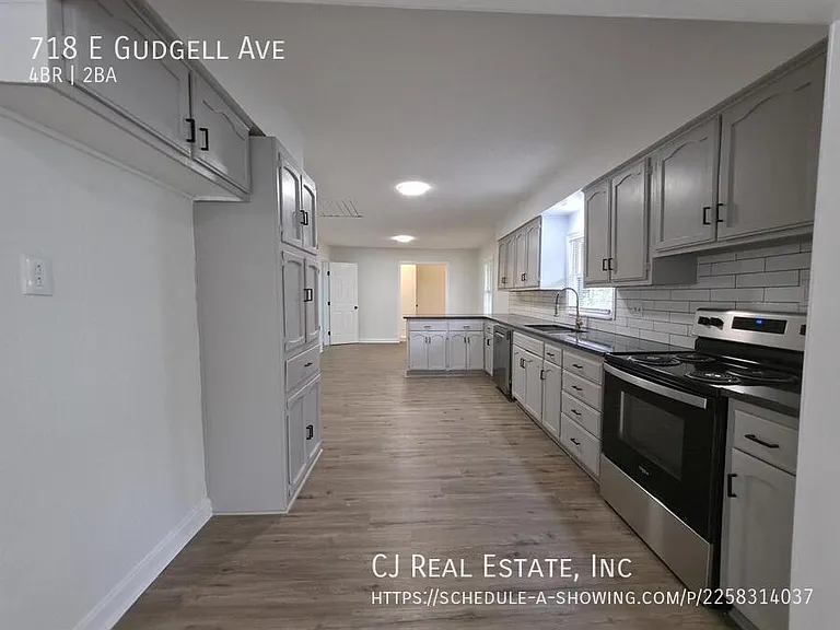 718 E Gudgell Ave — Photo 6