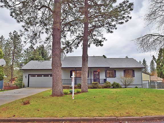 2nd image of 1212 E Woodglen Ct