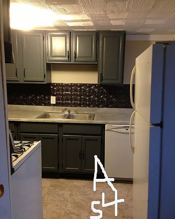 1st image of 228 N Plum St