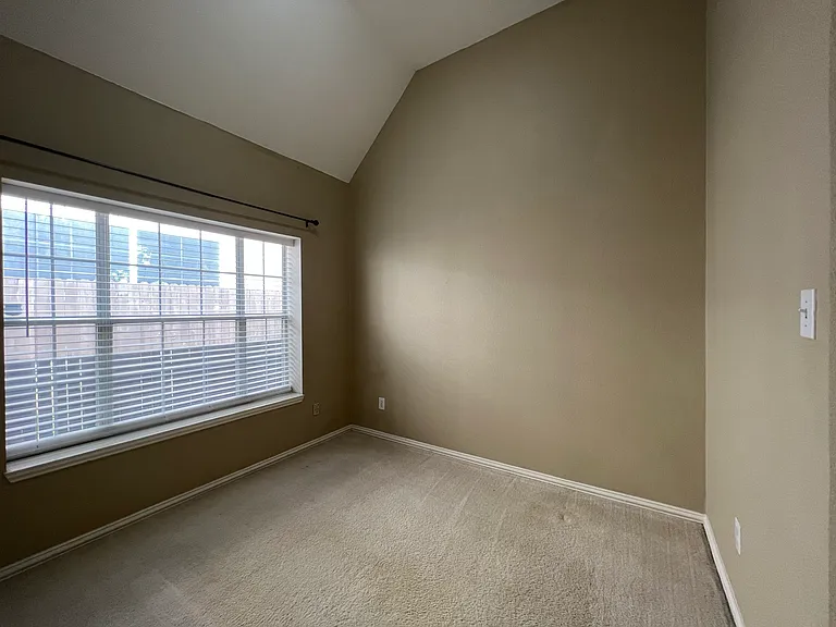 9811 Cliffside Dr — Photo 25