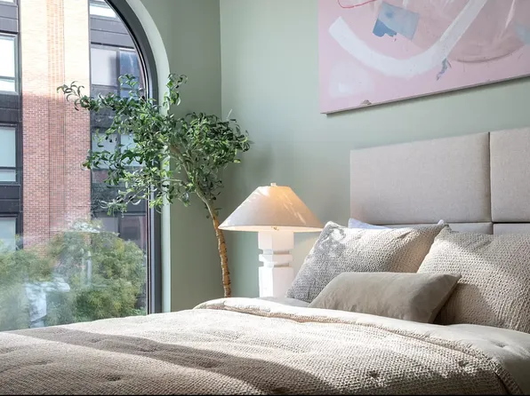 445 Grand Avenue image 8 of 38