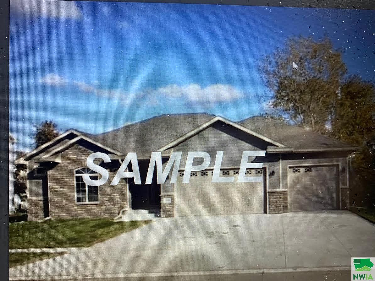 1244 E 17th St, South Sioux City, NE 68776 MLS 821689 Zillow