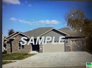 1316 E 17th St, South Sioux City, NE 68776