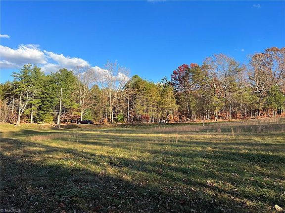 4th image of 1065 Mystic Ln