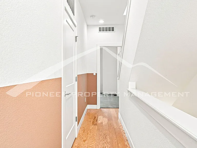 940 Navajo St — Photo 13