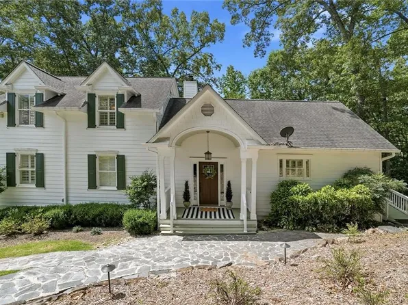 380 Fredericks Cv, Dawsonville, GA 30534