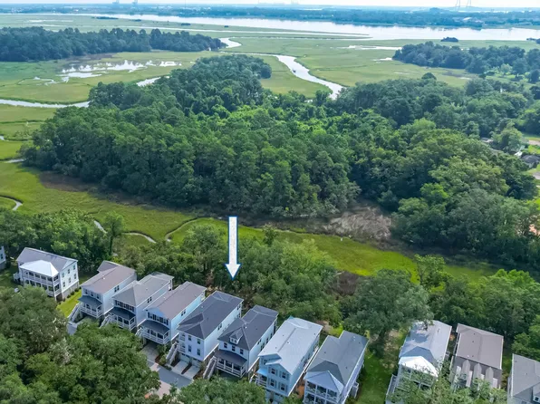 1097 Avenue Of Oaks, Charleston, SC 29407
