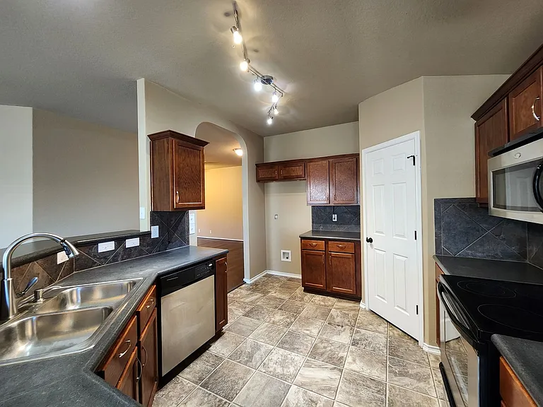 246 Crane Crest Dr — Photo 13