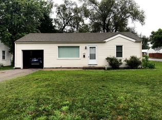 11400 W 70th Ter, Shawnee, KS 66203