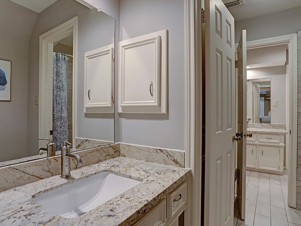 1st image of 5618 Garden Point Dr