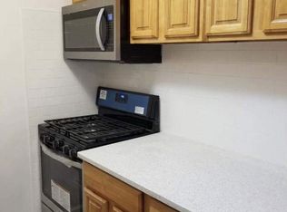 22-63 38th St #2, Astoria, NY 11105