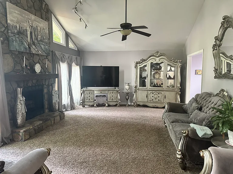 3179 Inman Park Ct — Photo 6
