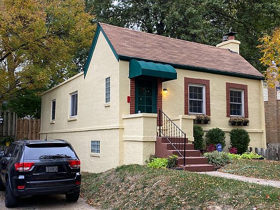4th image of 8751 White Ave