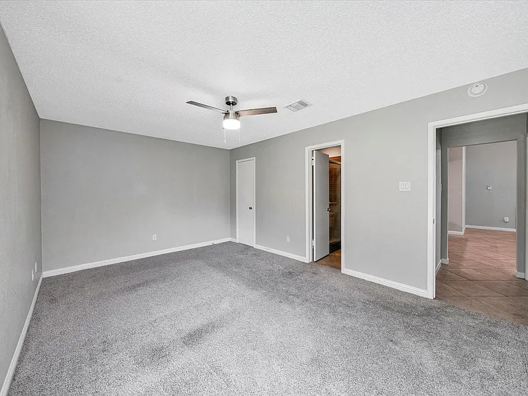16906 Pocono Dr — Photo 31