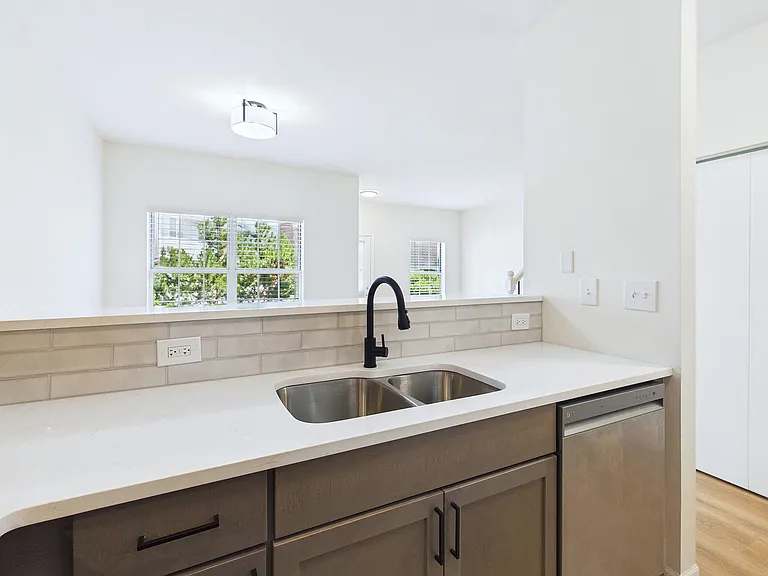 3 Charlotte Cir — Photo 15